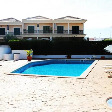 Lagoas Private Pool Албуфейра